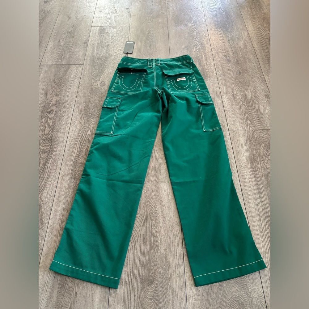 True religion woman’s military SN cargo pants - Picture 2 of 6